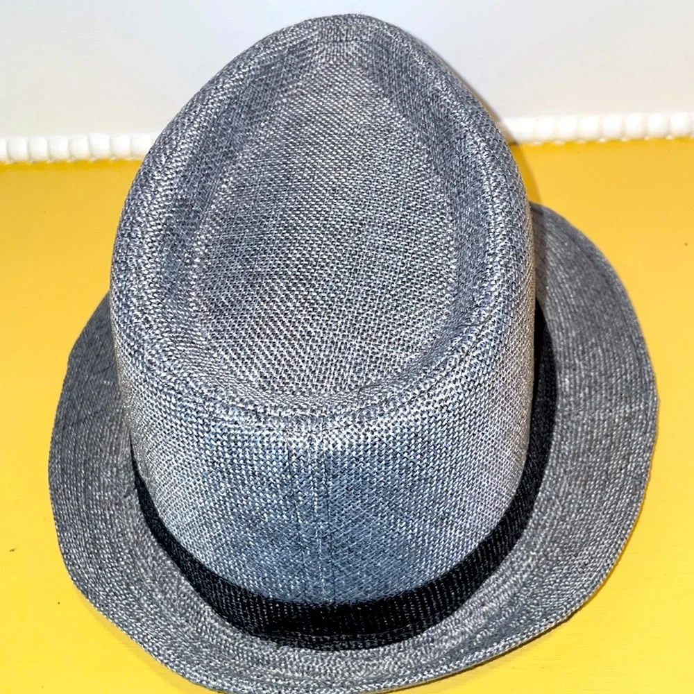 Grey & black hat - Picture 5 of 7